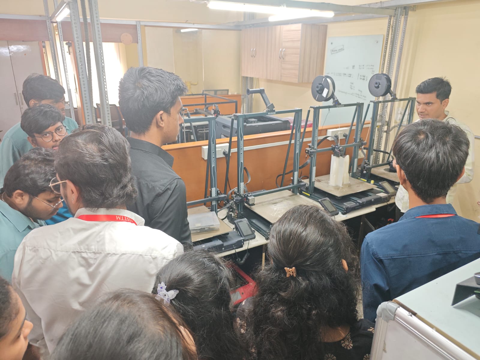 fe7097e0-9fda-4246-809b-761fba95667f